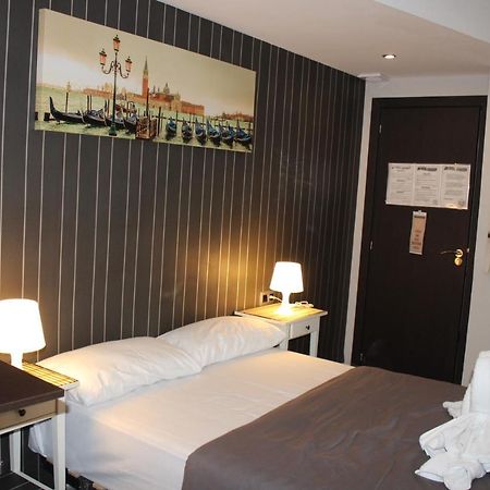 Bcn Condal Hostal Barcelona Exterior photo