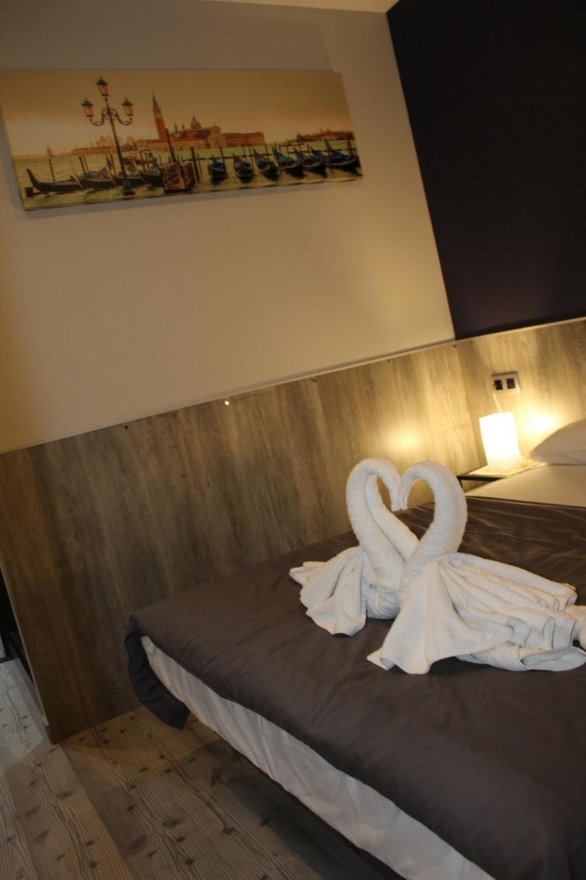 Bcn Condal Hostal Barcelona Exterior photo